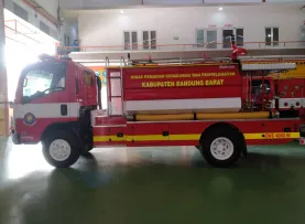 WATER SUPPLY 4000 W ISUZU ELF 