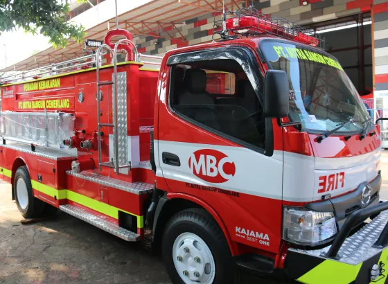 FIRE TRUCK CFT 3.000 W 1 ~blog/2024/1/30/whatsapp_image_2023_09_19_at_16_17_05