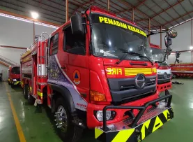 FIRE TRUCK DOUBLE CABIN  TWIN AGENT 10000  W  1000 F