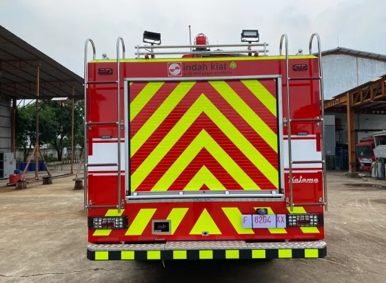 FIRE TRUCK FIRE TRUCK TWIN AGENT - 10.000 W + 1.000 F 2 ~blog/2024/10/10/whatsapp_image_2024_10_07_at_13_38_21