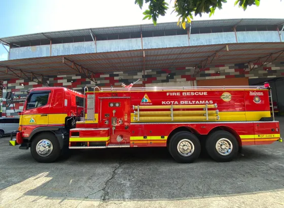 FIRE TRUCK FIRE TRUCK 10.000 W  1 ~blog/2025/7/23/samping_1